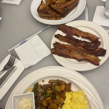 M.A.C. 24/7 - Island Breakfast - American Near Me - Honolulu, Hawaii M.A.C. 24/7 - Island Breakfast - American Near Me - Honolulu, Hawaii