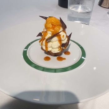Emeril's - Banana cream pie - New American Near Me - New Orleans, Louisiana Emeril's - Banana cream pie - New American Near Me - New Orleans, Louisiana