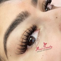 Mini Beauty Eyelash - Hybrid wispy lashes Done by Mini Beauty Eyelash