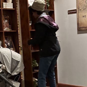 5ive Spice - secret restroom through the bookcase - Vietnamese Near Me - New York, New York