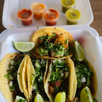 Los Comparres - Food Trucks Near Me - Tampa, Florida