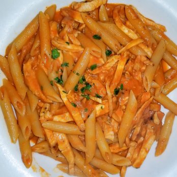 Fabiolus Cucina - Penne Vodka with Chicken - Italian Near Me - Hollywood, California
