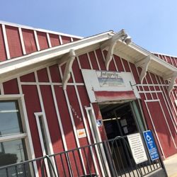 Cherry Valley Feed & Pet Supply - Outside