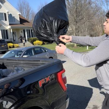 Rick’s Moving - Moving garbage bags - Movers Near Me Rick’s Moving - Moving garbage bags - Movers Near Me
