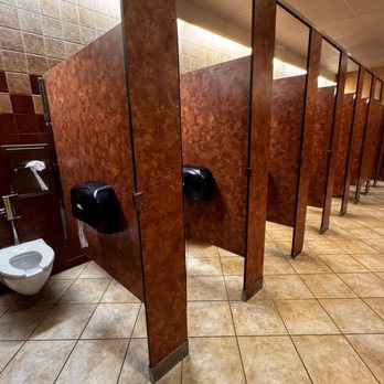 Cinemark Southpark Meadows - Cinema Near Me - Austin, Texas