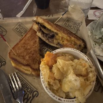 Prohibition Kitchen - Short Rib Grilled Cheese + Baked Mac and Cheese - Bars Near Me - St. Augustine, Florida