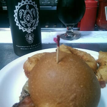 Maui Brewing - Bacon blue cheese slider with an amnesia stout from a cognac barrel, yum! Also my new favorite water mug.,hydroflask rocks! - Brewpubs Near Me - Lahaina, Hawaii Maui Brewing - Bacon blue cheese slider with an amnesia stout from a cognac barrel, yum! Also my new favorite water mug.,hydroflask rocks! - Brewpubs Near Me - Lahaina, Hawaii