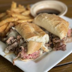 The Hive Waterfront Restaurant & Tiki - Ribeye Sandwich