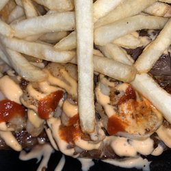 Picanha Steak Truck - Close up of the delicious steak and shrimp