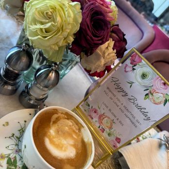 Bloom & Bee - New American Near Me - Houston, Texas