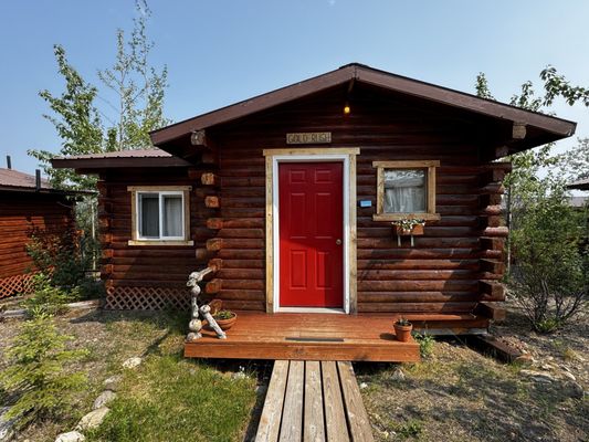 EarthSong Lodge & Denali Dog Sled Expeditions by null
