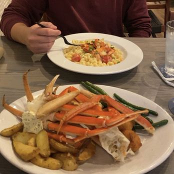 Blu Point Seafood Co - Lobster Mac and Cheese and Snow Crab Legs - Seafood Near Me - Staunton, Virginia Blu Point Seafood Co - Lobster Mac and Cheese and Snow Crab Legs - Seafood Near Me - Staunton, Virginia