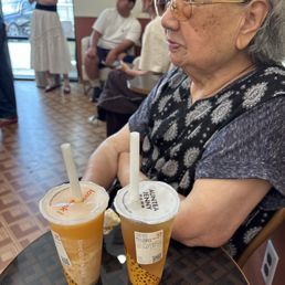 White Champaca Oolong Tea Latte