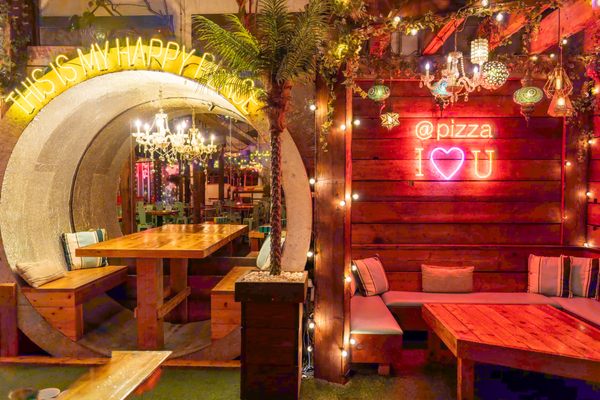 Paradise Park | Pizza & Patio by null