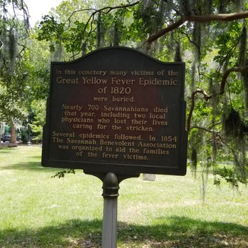 Forsyth Park - Historic Colonial Park Cemetery - Parks Near Me - Savannah, Georgia Forsyth Park - Historic Colonial Park Cemetery - Parks Near Me - Savannah, Georgia