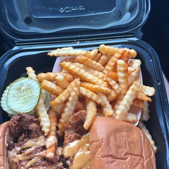 Dave's Hot Chicken - Chicken Shop Near Me - Springfield, Oregon