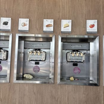 Yogurtland - Yogurt on the bottom of the machine...totally gross! - Ice Cream & Frozen Yogurt Near Me - Cypress, California
