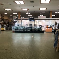 Kim's Jewelry & Bridal