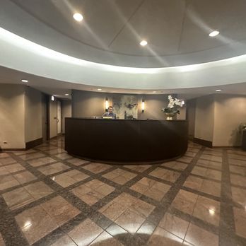 Cityview Condominiums - Entrance - Condominiums Near Me - Chicago, Illinois