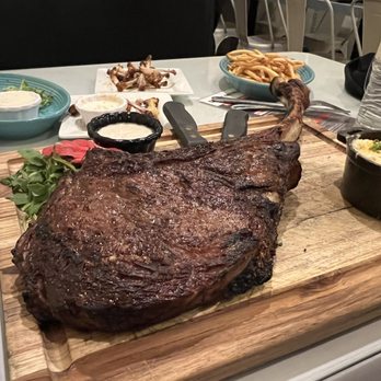 Emberz - Tomahawk steak - Wine Bars Near Me - Sonora, California
