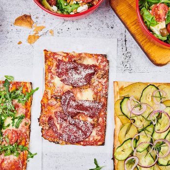 LOLA PIZZAIOLA - Lola Pizzaiola - Italian Near Me - Berlin, BE