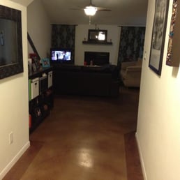 Jon T's entry hall showing the darker border Jon T's entry hall showing the darker border