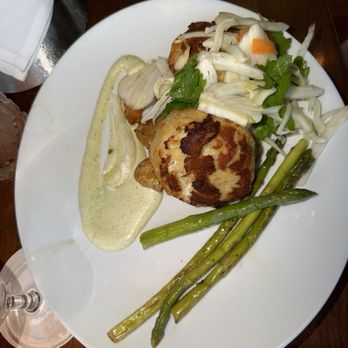 The Pier House - Crab Cake - American Near Me - Cape May, New Jersey The Pier House - Crab Cake - American Near Me - Cape May, New Jersey