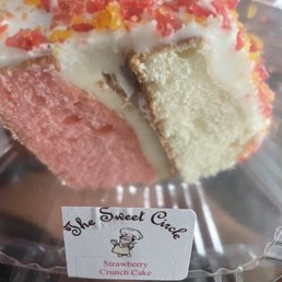 Strawberry Crunch Cake
