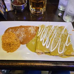 Chicken suiza enchiladas Chicken suiza enchiladas