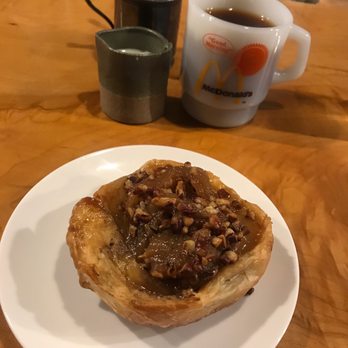 Deadhorse Hill - Sticky bun and coffee to kick off my Saturday - New American Near Me - Worcester, Massachusetts Deadhorse Hill - Sticky bun and coffee to kick off my Saturday - New American Near Me - Worcester, Massachusetts