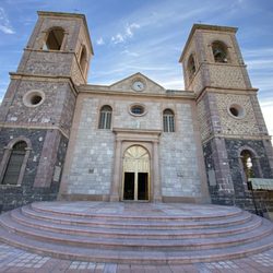 Posada de las Flores - La Paz cathedral