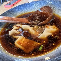 Pork Wonton in Chili Sauce(7pcs) Pork Wonton in Chili Sauce(7pcs)
