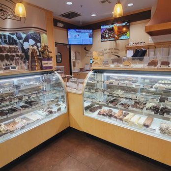 Yogurtini - Ice Cream & Frozen Yogurt Near Me - Phoenix, Arizona Yogurtini - Ice Cream & Frozen Yogurt Near Me - Phoenix, Arizona