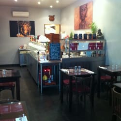Petit Saigon - Façade