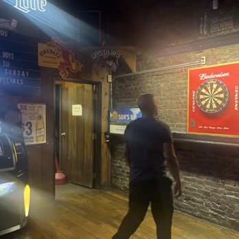 Ringside Pub - Pubs Near Me - Caldwell, New Jersey
