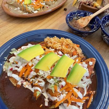 Maíz, Canela y Cilantro - Enchiladas - Mexican Near Me - Mérida, YUC Maíz, Canela y Cilantro - Enchiladas - Mexican Near Me - Mérida, YUC
