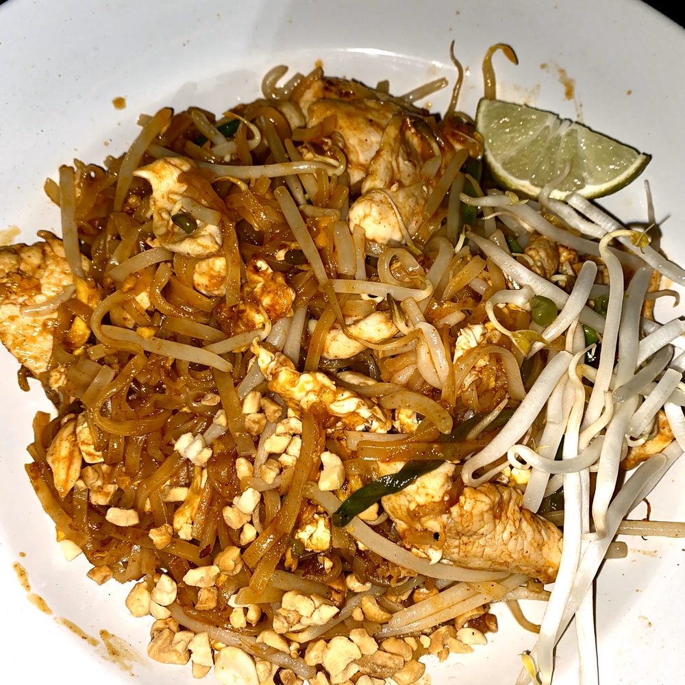 Chicken Pad Thai