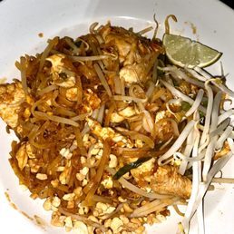 Chicken Pad Thai