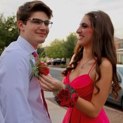 A2Z FLOWERS - #wristlet #wristcorsage #PerryHighSchool #MesquiteHighSchool