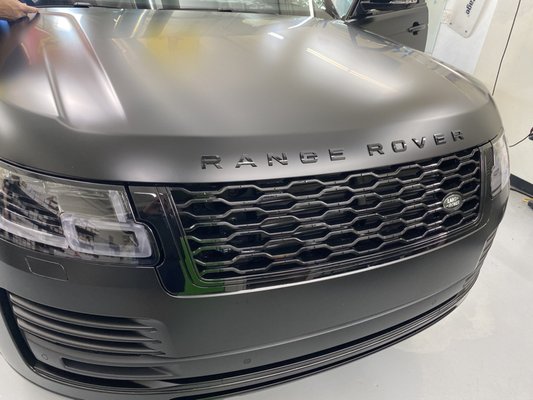 Photo of Cactus Window Tinting - Scottsdale, AZ, US. 2020 Range Rover with a Prestige Technology's Clear Gard baño Satin Paint Protection Film.