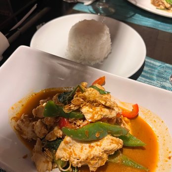 Baan Siam - Spicy lemongrass chicken - Thai Near Me - Washington, DC, District of Columbia