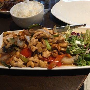 Siam Thai Restaurant - Cashew chicken - Thai Near Me - Malahide, D
