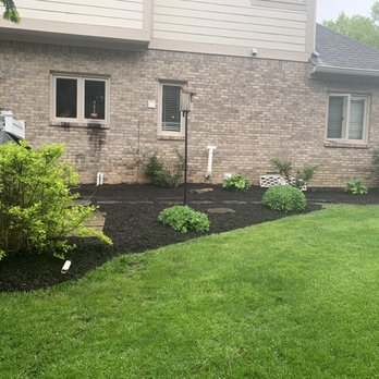 Happy Tree & Landscaping - a front yard - Landscaping Near Me - Indianapolis, Indiana Happy Tree & Landscaping - a front yard - Landscaping Near Me - Indianapolis, Indiana