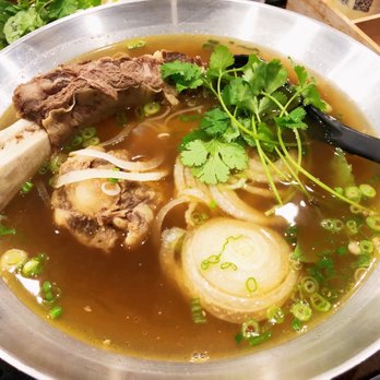 Pho Box - Beef rib and oxtail pho, the advantage of eating with a partner so you can share stuff. It's a great combo, should be added to the menu. Lol - Vietnamese Near Me - Renton, Washington Pho Box - Beef rib and oxtail pho, the advantage of eating with a partner so you can share stuff. It's a great combo, should be added to the menu. Lol - Vietnamese Near Me - Renton, Washington