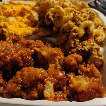 Dodah’s Kitchen - General Tso's Cauliflower? - Soul Food Near Me - Mount Rainier, Maryland