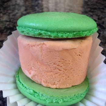 PHO 43 - Pandan macaron with Thai tea ice cream - Vietnamese Near Me - Phoenix, Arizona PHO 43 - Pandan macaron with Thai tea ice cream - Vietnamese Near Me - Phoenix, Arizona