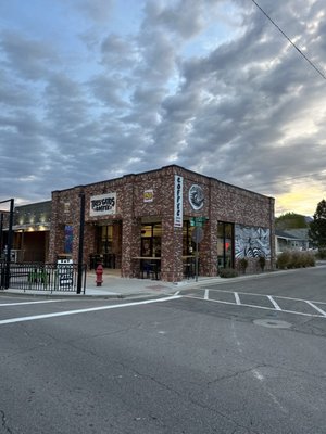 TRES GATOS COFFEE by null