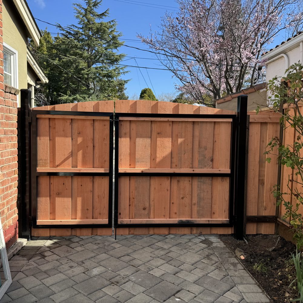 FenceMaster - Metal Framed Gate - Fences & Gates Near Me - San Carlos, California