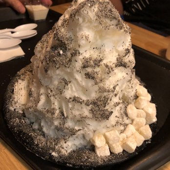 Oakobing - Black Sesame Shaved Ice - Shaved Ice Near Me - Los Angeles, California