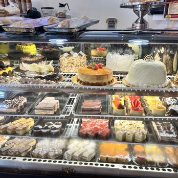 Pinecrest Bakery - Deserts - Cuban Near Me - Miami, Florida